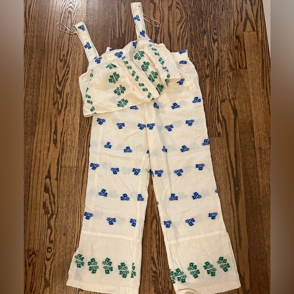 Zara set Small Top Medium Bottoms will fit someone size 2-4